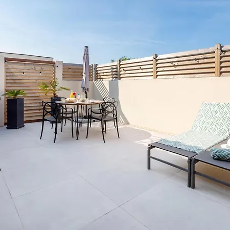 L'entre Deux-suite Romantique - Jacuzzi Privatif - Clim Reversible - Wifi *