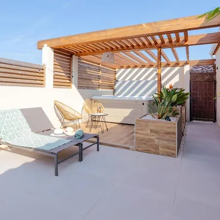L'entre Deux-suite Romantique - Jacuzzi Privatif - Clim Reversible - Wifi Lejlighed Le Somail