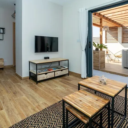 L'entre Deux-suite Romantique - Jacuzzi Privatif - Clim Reversible - Wifi *