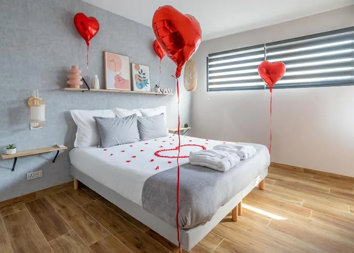 L'entre Deux-suite Romantique - Jacuzzi Privatif - Clim Reversible - Wifi Lejlighed *