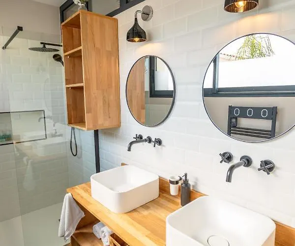 L'entre Deux-suite Romantique - Jacuzzi Privatif - Clim Reversible - Wifi Lejlighed