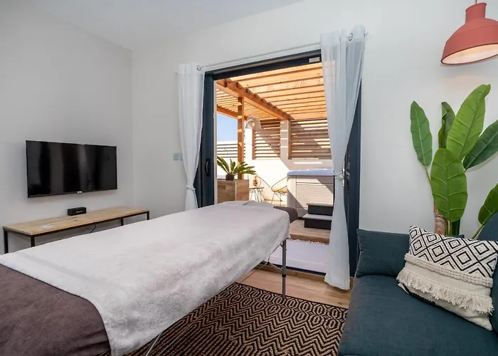 L'entre Deux-suite Romantique - Jacuzzi Privatif - Clim Reversible - Wifi Lejlighed *